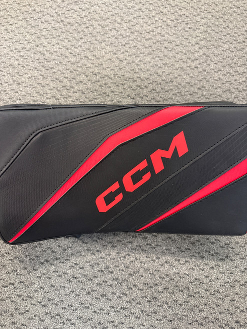 Vist Large View of Product Image Which is Used CCM EFLEX 6.5 BLOCKER Junior Goalie Blocker Black