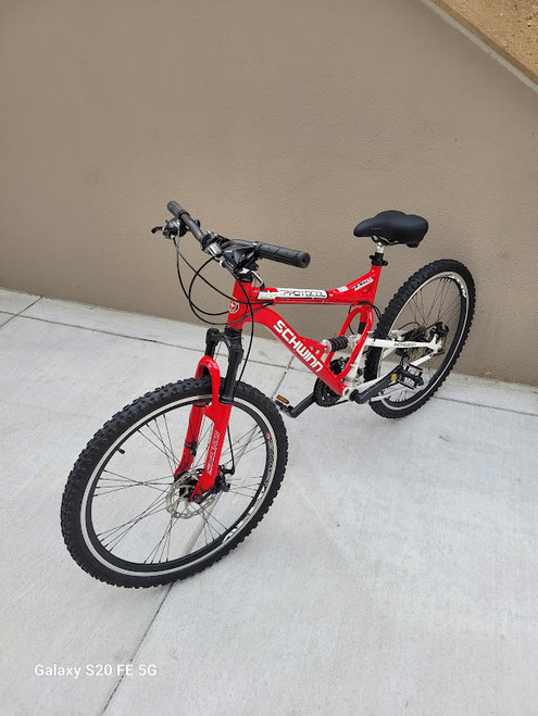 Vist Large View of Product Image Which is Used Schwinn 1.0 PROTOCOL Mountain Bike Mens Red 43-47cm - 17-18" - MD Frame