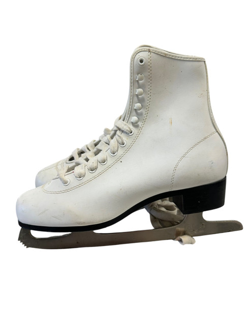 Vist Large View of Product Image Which is Used WomensFigure Skate White Senior 9