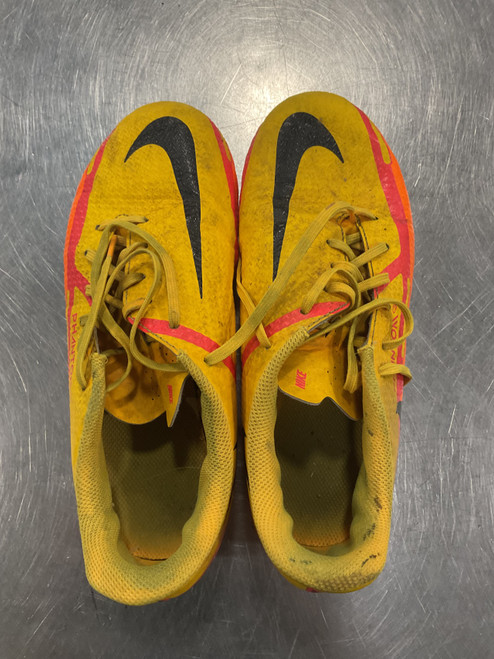 Vist Large View of Product Image Which is Used Nike Soccer Cleats Yellow Senior 8