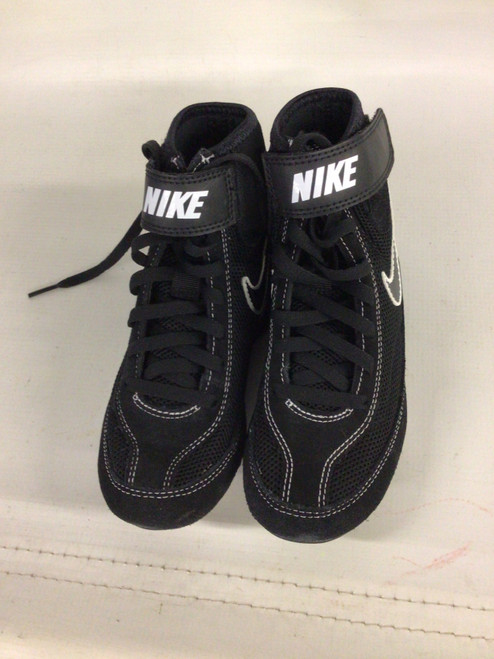 Vist Large View of Product Image Which is Used Nike Wrestling Shoes Black Junior 02