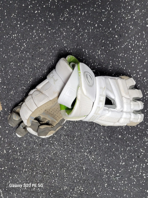 Vist Large View of Product Image Which is Used Maverik M6 Lacrosse Gloves Mens White 12"
