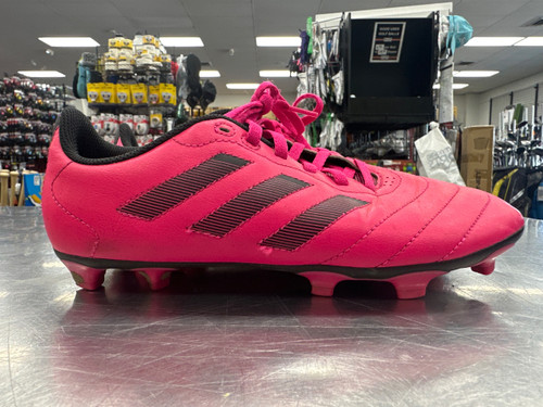 Vist Large View of Product Image Which is Used Adidas GOLETTO BK/PK Soccer Cleats Pink Senior 6