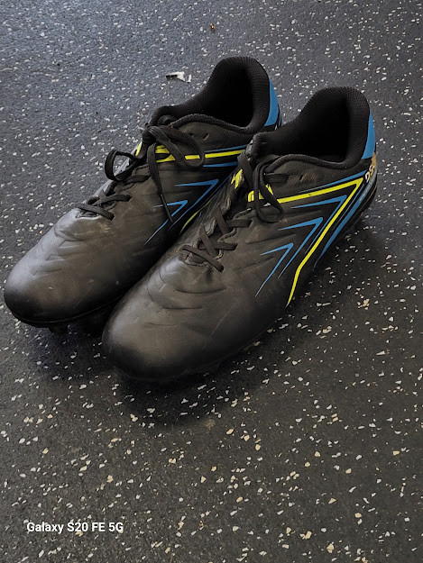 Vist Large View of Product Image Which is Used Dsg Soccer Cleats Black Senior 6