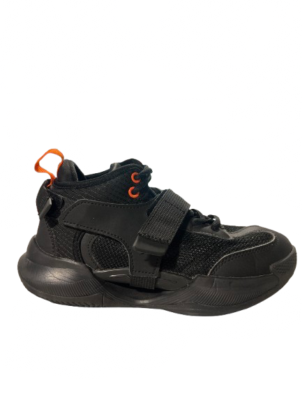 Vist Large View of Product Image Which is Used Basketball Shoes Y Black Junior 03
