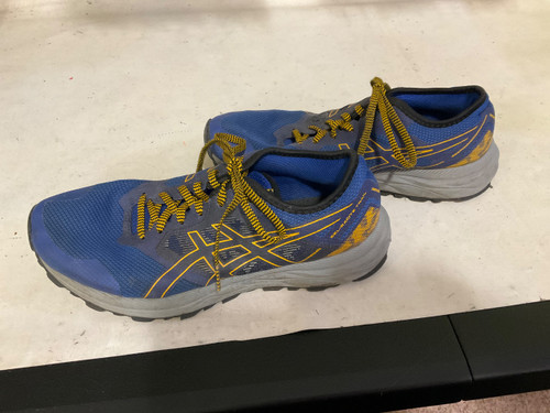 Vist Large View of Product Image Which is Used Asics Running/X-Train Shoes W