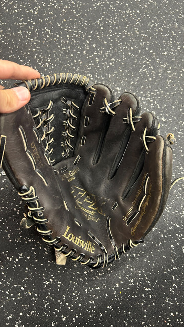 Vist Large View of Product Image Which is Used Louisville Slugger GTPX-18 BB/SB Glove RH Throw Black 12"