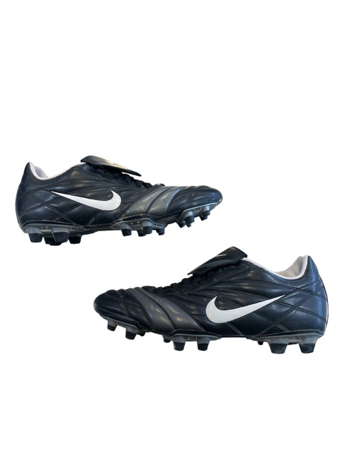 Vist Large View of Product Image Which is Used Nike Soccer Cleats Black Senior 11