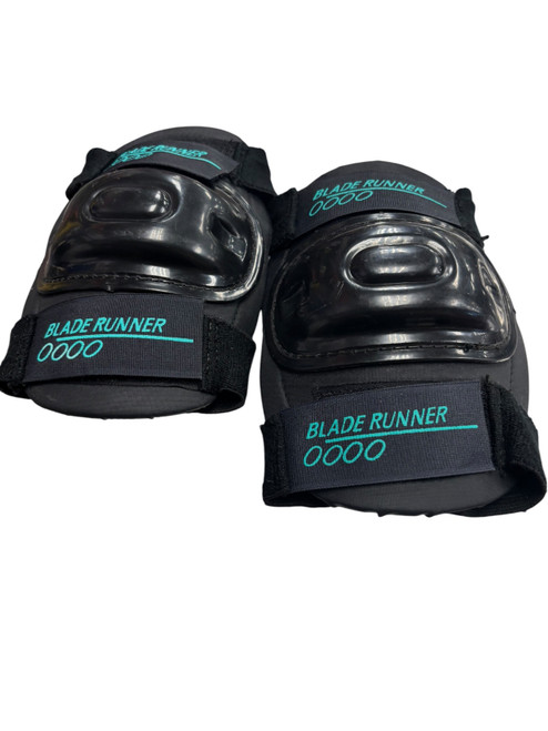 Vist Large View of Product Image Which is Used Bladerunner Inline Kneepads Black MD