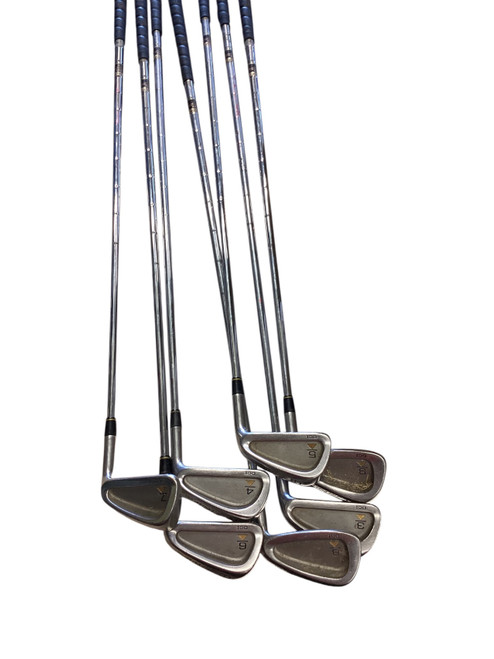 Vist Large View of Product Image Which is Used Titleist DCI Mens Iron Set RH 3I-9I