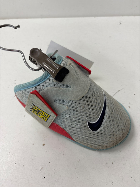 Vist Large View of Product Image Which is Used Nike DIAMOND RONALD ACUNA JR BB/SB Elbow Protector Grey