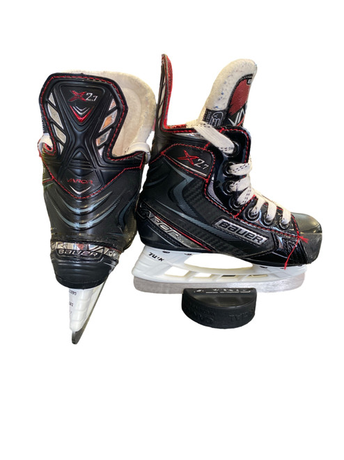 Vist Large View of Product Image Which is Used Bauer VAPOR 2.7 Youth Hockey Skate Youth 08.0