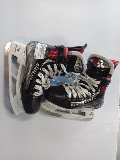 Vist Large View of Product Image Which is Used Bauer VAPOR X5 PRO Junior Hockey Skate Junior 02.5