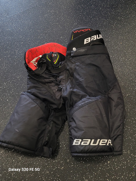 Vist Large View of Product Image Which is Used Bauer VAPOR X2.9 Senior Pant Black MD