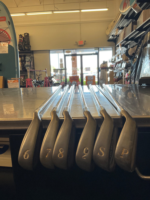 Vist Large View of Product Image Which is Used Tour Model TOUR MODEL 2 Womens Iron Set RH 6I-PW