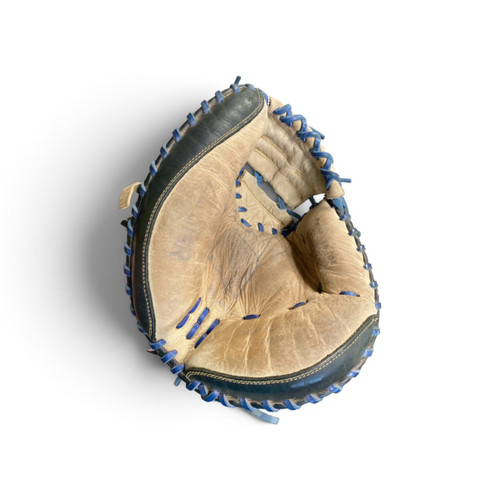 Vist Large View of Product Image Which is Used All-Star CM 3030 BB/SB Catchers RH Throw Black 32 1/2"