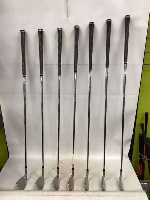 Vist Large View of Product Image Which is Used Cobra AEROJET Mens Iron Set RH 5I-GW/AW
