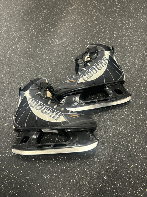 Vist Large View of Product Image Which is Used COUGAR Mens Softboot Skate Black Senior 11