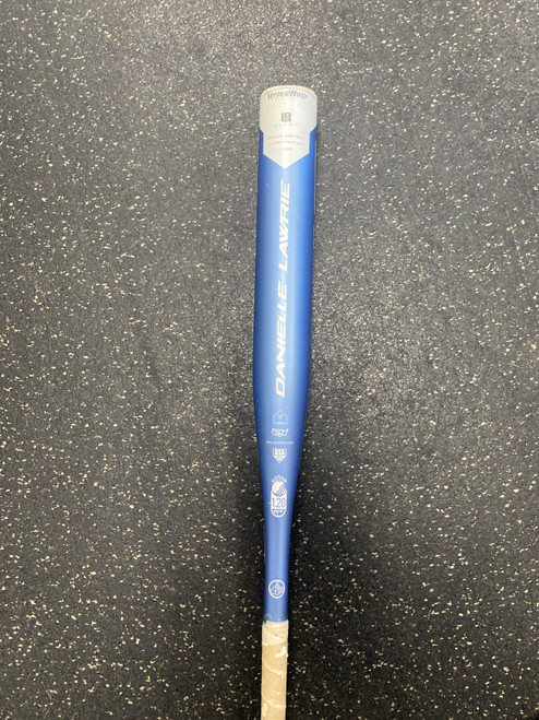 Vist Large View of Product Image Which is Used AXE DANIELLE LAWRIE BB/SB Fastpitch Bat 31"
