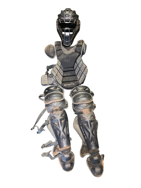 Vist Large View of Product Image Which is Used Mizuno SAMURAI CATCHERS SET Catchers Equipment Other