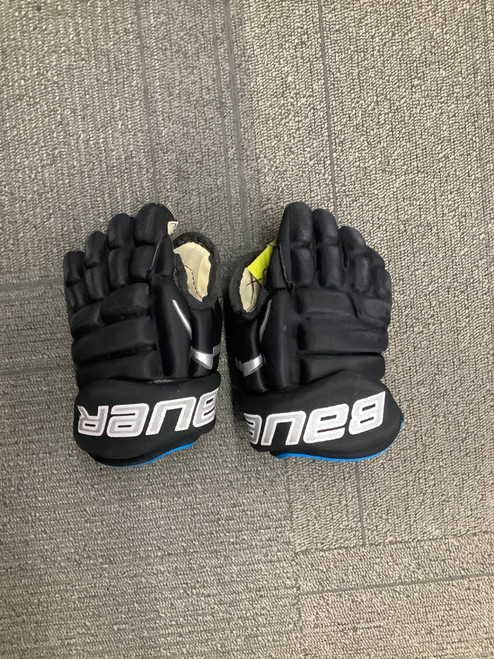 Vist Large View of Product Image Which is Used Bauer BLK Youth Gloves Black 8"
