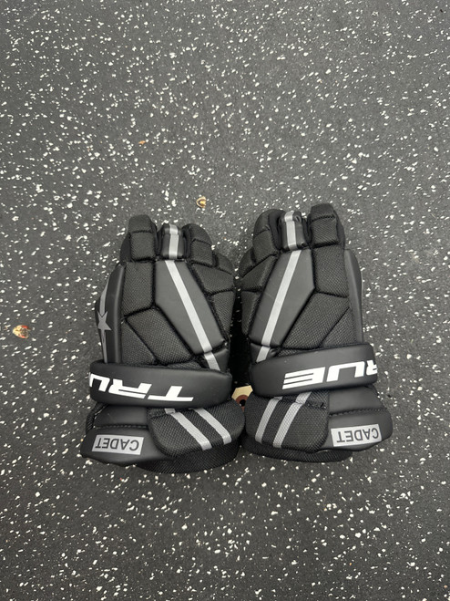Vist Large View of Product Image Which is Used True CADET Lacrosse Gloves Junior Black 10"