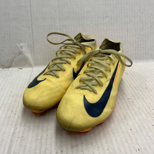 Vist Large View of Product Image Which is Used Nike Soccer Cleats Yellow Senior 8.5
