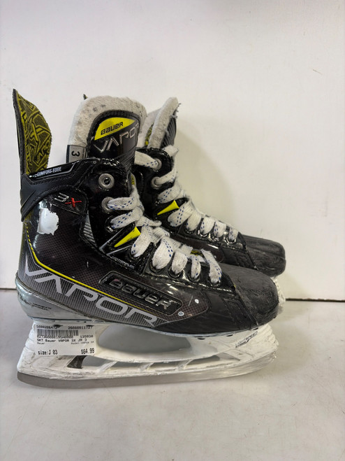 Vist Large View of Product Image Which is Used Bauer VAPOR 3X Junior Hockey Skate Junior 03