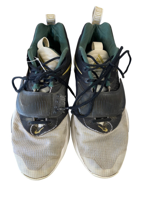 Vist Large View of Product Image Which is Used Nike Basketball Shoes M White Senior 12.5