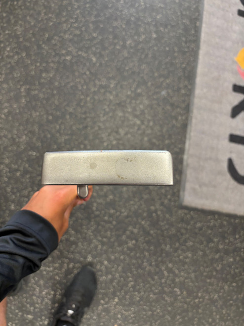 Vist Large View of Product Image Which is Used Ping ANSER 2I Mens Putter RH