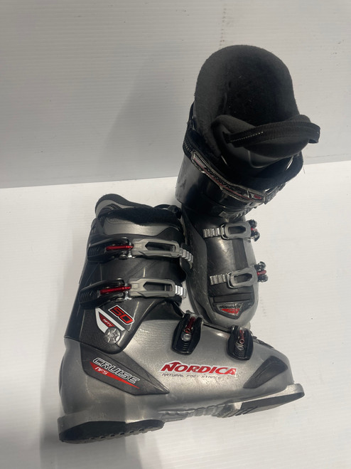 Vist Large View of Product Image Which is Used Nordica CRUISE NFS Mens DH Ski Boot Black 265 MP - M08.5 - W09.5