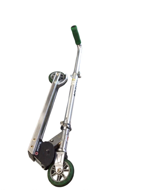 Vist Large View of Product Image Which is Used Razor RAZOR SCOOTER Scooter Green
