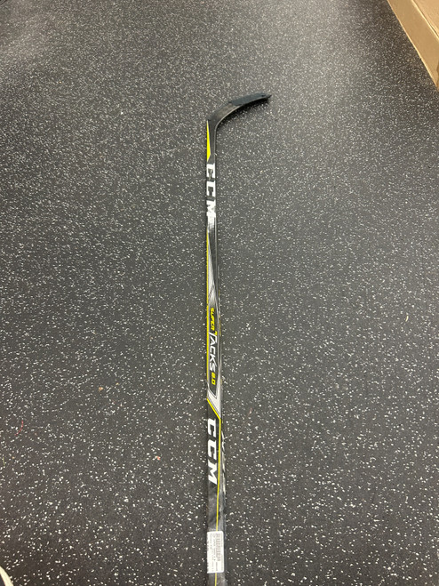 Vist Large View of Product Image Which is Used CCM SUPER TACKS 2.0 Senior One Piece Left Grip 75 Flex