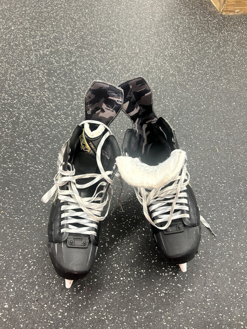 Vist Large View of Product Image Which is Used CCM TACKS AS 570 Senior Hockey Skate Senior 11