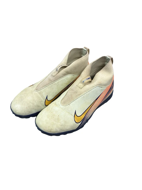 Vist Large View of Product Image Which is Used Nike Soccer Indoor Shoes White Junior 05