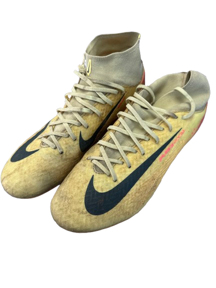 Vist Large View of Product Image Which is Used Nike Soccer Cleats Yellow Senior 10.5