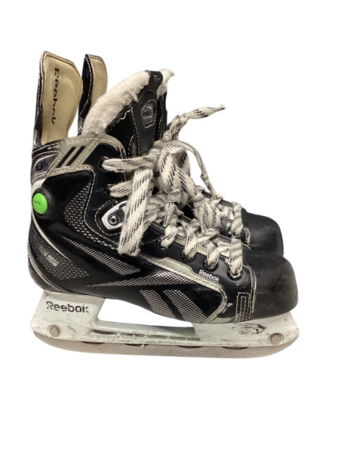 Vist Large View of Product Image Which is Used Reebok 16K Junior Hockey Skate Junior 02.5
