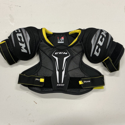 Vist Large View of Product Image Which is Used CCM TACKS 9550 Junior Shoulder Pads Black LG