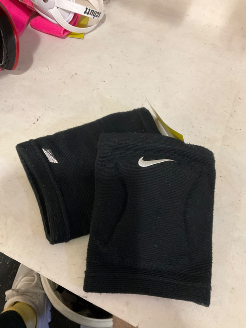 Vist Large View of Product Image Which is Used Nike VB Knee Pads Black