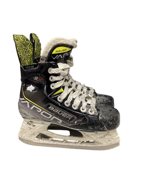 Vist Large View of Product Image Which is Used Bauer VAPOR 3X Junior Hockey Skate Junior 02