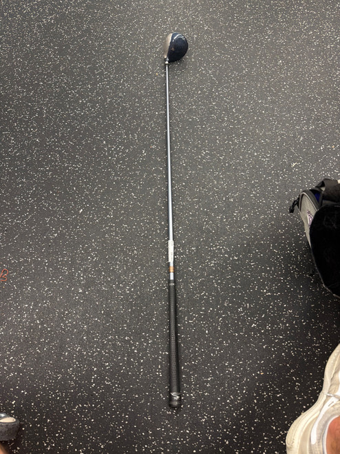 Vist Large View of Product Image Which is Used Cobra KING COBRA OFFSET SZ Womens Fairway Wood RH 7 Wood