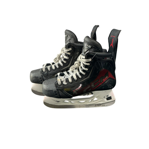 Vist Large View of Product Image Which is Used CCM FT890 SKATE Senior Hockey Skate Senior 4.5