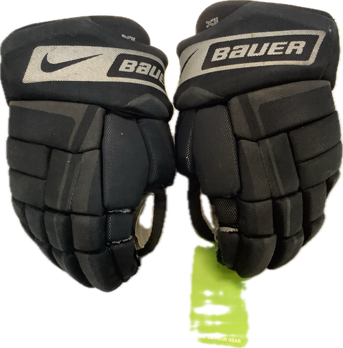 Vist Large View of Product Image Which is Used Bauer VAPOR XII Junior Gloves Black 12"