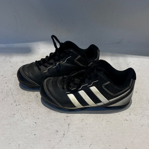 Vist Large View of Product Image Which is Used Adidas 3 STRIPE BB/SB Cleats Black Junior 01