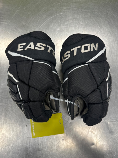 Vist Large View of Product Image Which is Used Easton SYNERGY 650 Junior Gloves Black 10"
