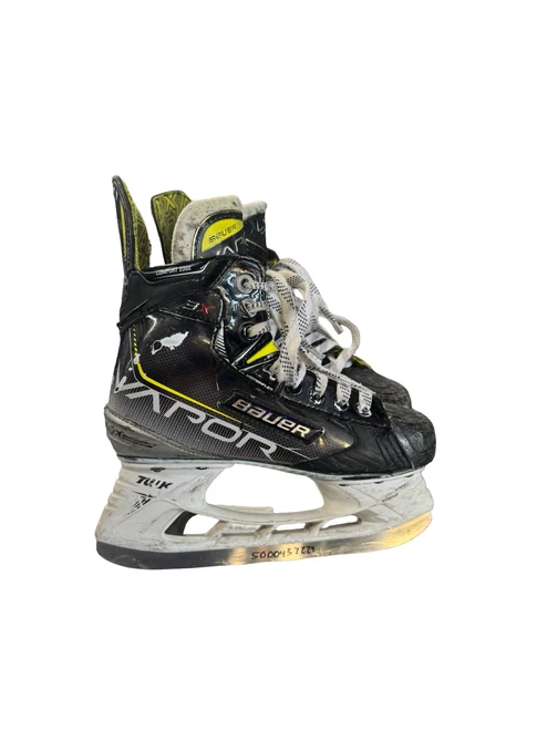 Vist Large View of Product Image Which is Used Bauer 3X Junior Hockey Skate Junior 02