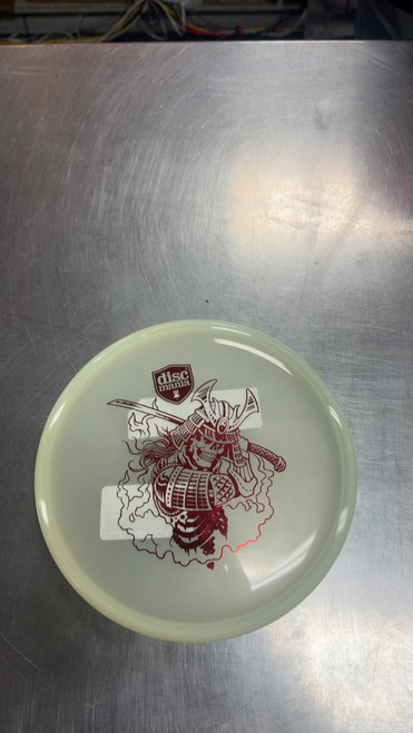 Vist Large View of Product Image Which is Used Discmania SHOGUN GLOW Disc Golf Putter None