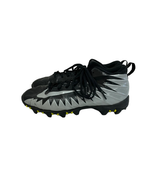 Vist Large View of Product Image Which is Used Nike Alpha Menace Shark Jr 5.5 FB Cleats