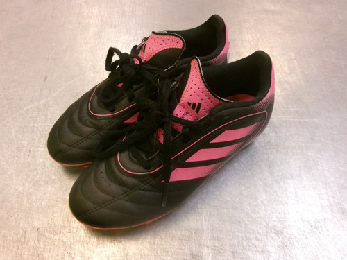 Vist Large View of Product Image Which is Used Adidas Soccer Cleats Black And Pink Junior 02
