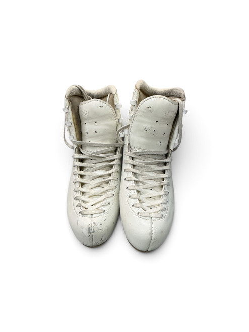 Vist Large View of Product Image Which is Used EDEA CHROUS WomensFigure Skate White Senior 7.5